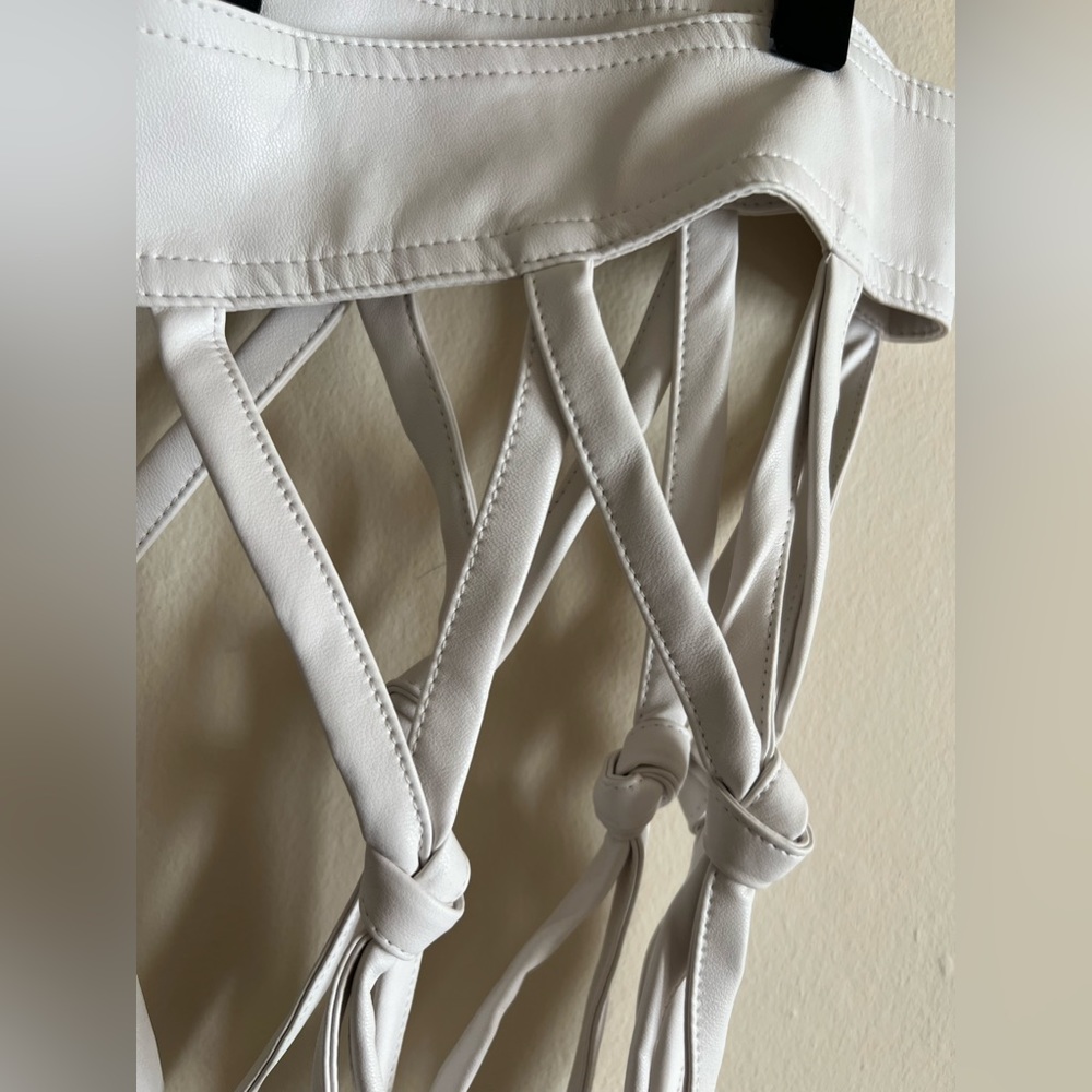 Ivory Faux Leather Netted Belt 🔥 - Picture 7 of 7